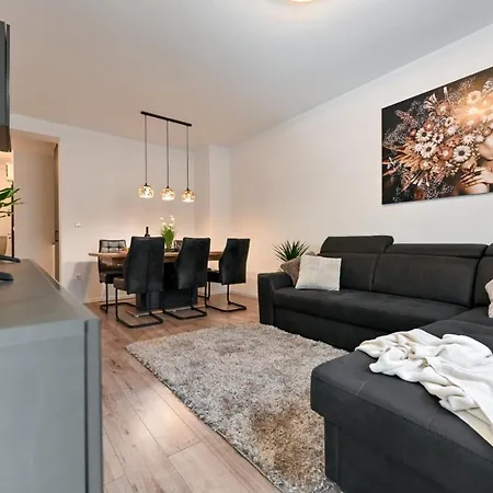Newly Renovated Apartment Luce Zadar Exterior photo