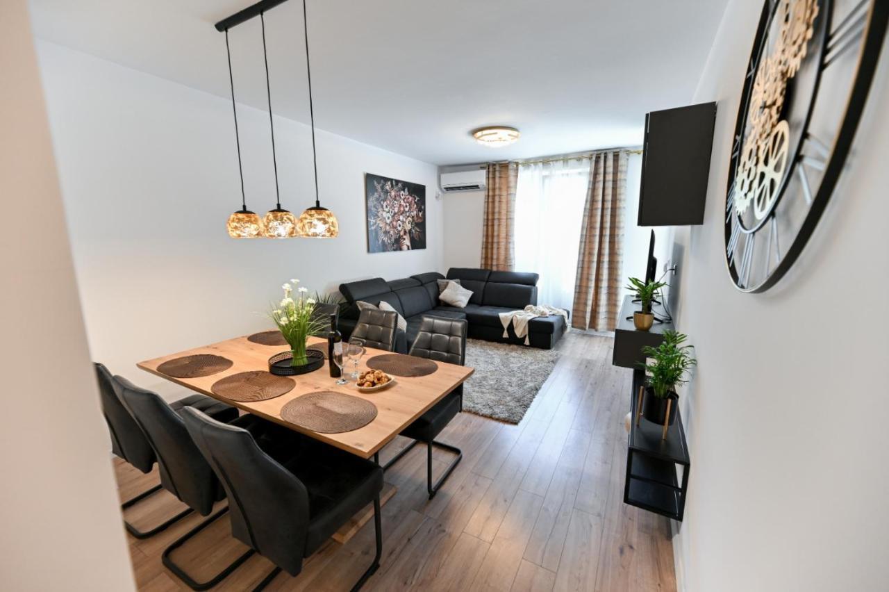 Newly Renovated Luce Apartament *