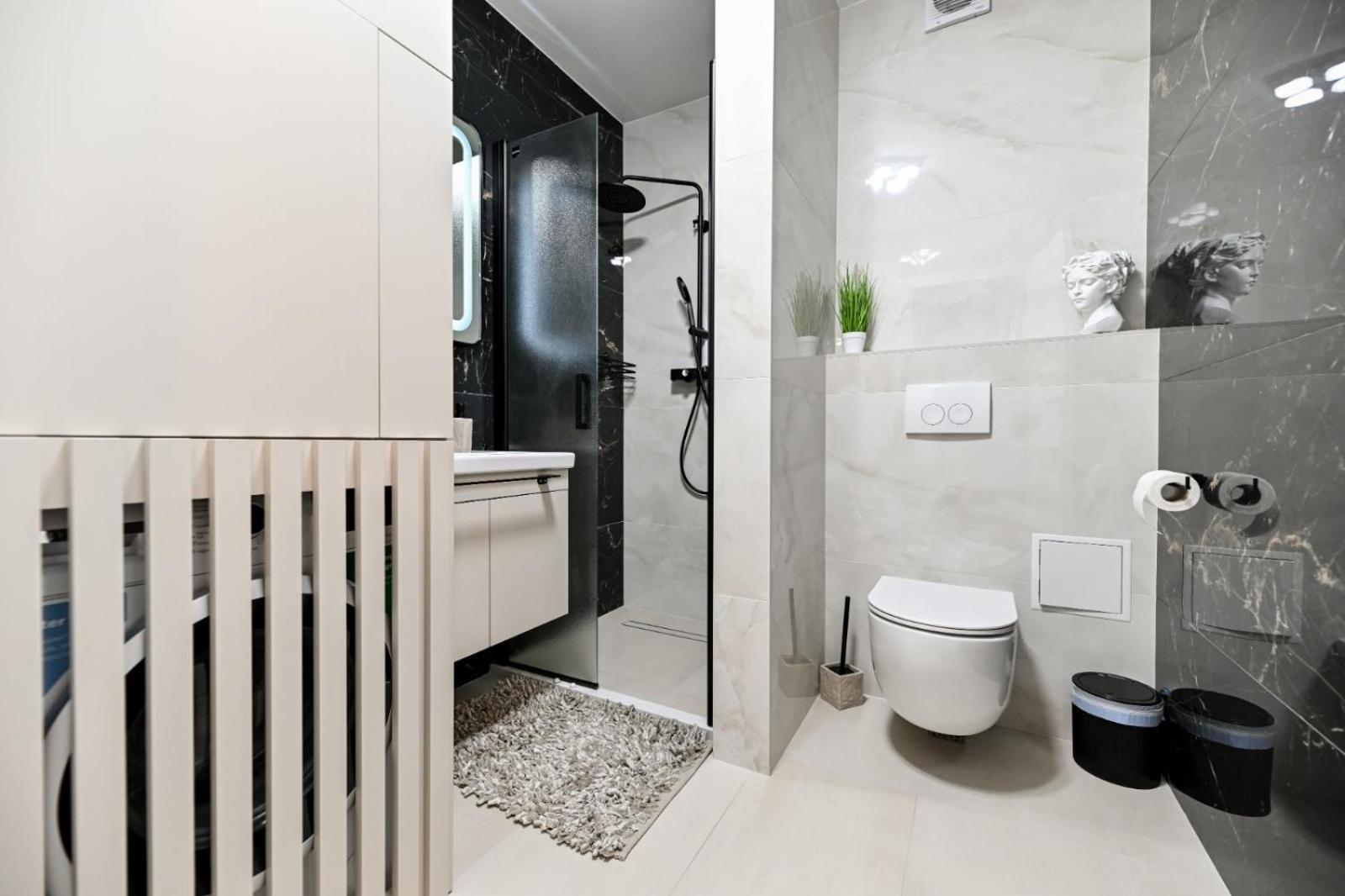 Newly Renovated Luce
